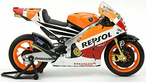 New Ray scala 1:12 articolo 57663 Repsol Honda RC213V Marc Marquez - immagine 4