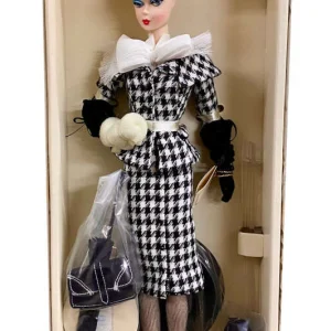 Barbie Walking Suite Silkstone W3424 Collezione Fashion Model Gold Label